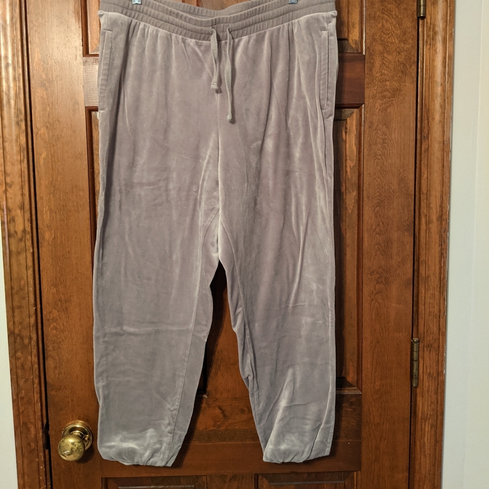 Old Navy sweatpants